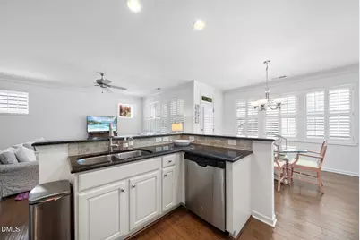 1524 Crafton Way, Raleigh, NC 27607 - Photo 17