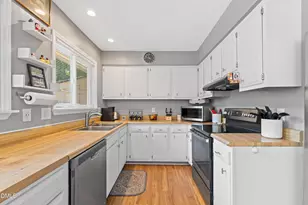 1704 Bowling Rd, Fuquay Varina, NC 27526 - Photo 15