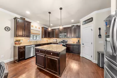 2811 Reynolda Circle, Durham, NC 27712 - Photo 11