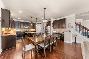 2811 Reynolda Cir, Durham, NC 27712 - Photo 9