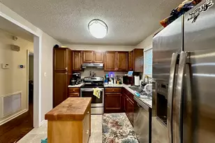 2201 Wise Pl, Durham, NC 27707 - Photo 5