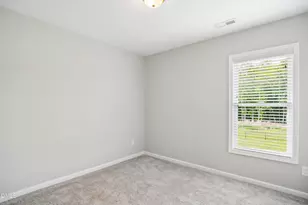 218 Day Lily St, Selma, NC 27576 - Photo 17