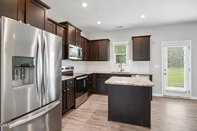 218 Day Lily Street, Selma, NC 27576 - Photo 5
