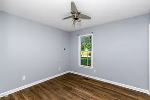 104 Sunset Dr, Dunn, NC 28334 - Photo 7
