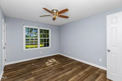 104 Sunset Drive, Dunn, NC 28334 - Photo 9