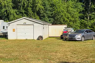 8800 Spring Meadow Dr, Hickory, NC 28601 - Photo 29