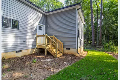 725 Piccadilly Court, Sanford, NC 27332 - Photo 3