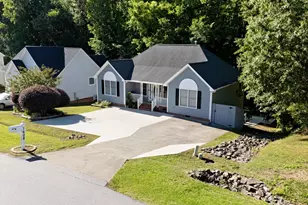 1608 Rogers Pointe Ln, Creedmoor, NC 27522 - Photo 1