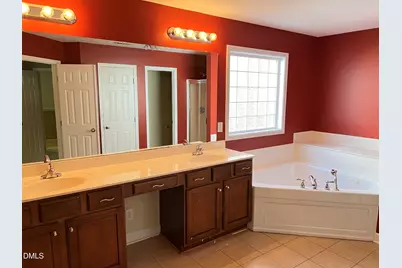 936 Bentbury Way, Cary, NC 27518 - Photo 19