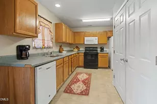 704 Big Twig Ln, Durham, NC 27703 - Photo 5