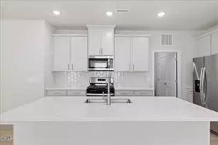 1432 Hatteras Rd, Durham, NC 27703 - Photo 9