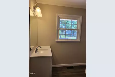 607 E Butler Avenue, Liberty, NC 27298 - Photo 31