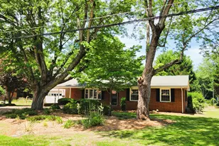 607 E Butler Ave, Liberty, NC 27298 - Photo 11