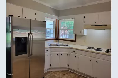 607 E Butler Avenue, Liberty, NC 27298 - Photo 21
