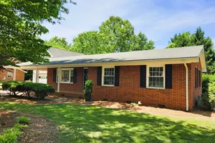 607 E Butler Ave, Liberty, NC 27298 - Photo 7