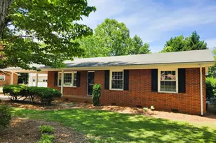 607 E Butler Ave, Liberty, NC 27298 - Photo 9