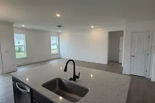 71 Quilting Dr, Benson, NC 27504 - Photo 7
