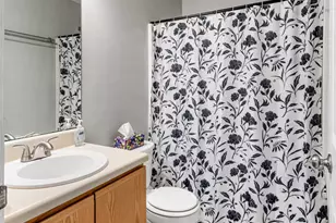 1110 Kendall Dr, Durham, NC 27703 - Photo 7