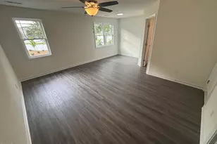 510 S Ryals St, Benson, NC 27504 - Photo 5