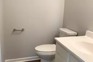 5533 Kaplan Dr, Raleigh, NC 27606 - Photo 5
