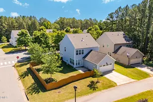 1002 Churchill Glen Blvd, Knightdale, NC 27545 - Photo 3
