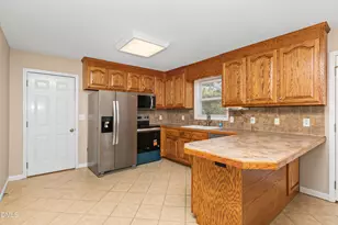 1341 Lemuel Black Rd, Bunnlevel, NC 28323 - Photo 5