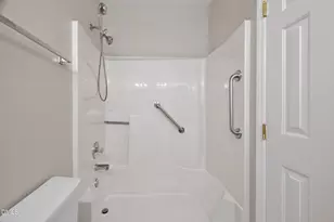 106 Barcelona Ct, Cary, NC 27513 - Photo 15