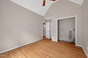 106 Barcelona Ct, Cary, NC 27513 - Photo 17