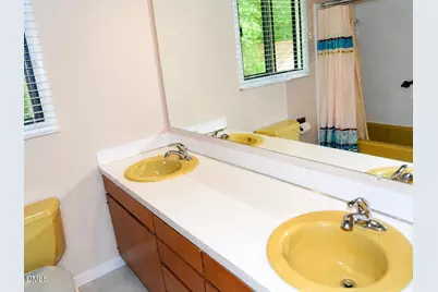1019 Damascus Church Road, Chapel Hill, NC 27516 - Photo 17