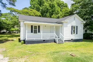 101 E Reason St, Pinetops, NC 27864 - Photo 3