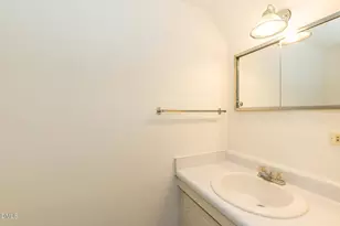 720 Shawnee Dr, Burlington, NC 27215 - Photo 13