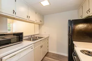720 Shawnee Dr, Burlington, NC 27215 - Photo 11