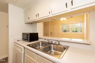 720 Shawnee Dr, Burlington, NC 27215 - Photo 13