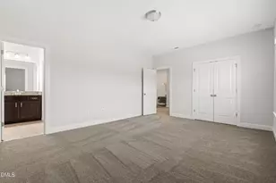 912 Village View Ln, Cary, NC 27519 - Photo 33
