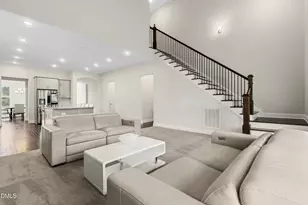 912 Village View Ln, Cary, NC 27519 - Photo 17
