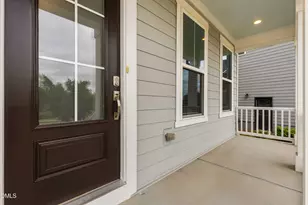 912 Village View Ln, Cary, NC 27519 - Photo 3