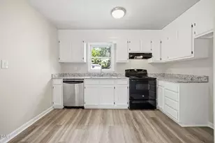 2729 W Talbot Ct, Raleigh, NC 27610 - Photo 7