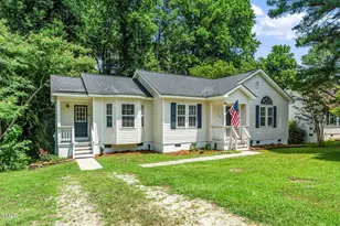 725 E Maple Ln, Fuquay Varina, NC 27526 - Photo 3