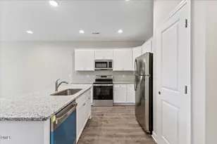 302-304 S Miller Ave, Goldsboro, NC 27530 - Photo 11