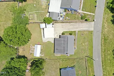 521 Graham Drive, Graham, NC 27253 - Photo 7