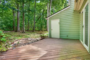 442 Oak Run Dr, Raleigh, NC 27606 - Photo 21