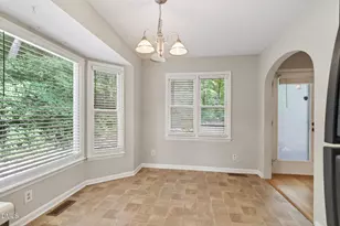 442 Oak Run Dr, Raleigh, NC 27606 - Photo 7