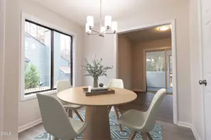 6001 Applewood Ln, Raleigh, NC 27609 - Photo 9