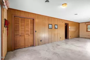 200 Edgewater Dr, Broadway, NC 27505 - Photo 31