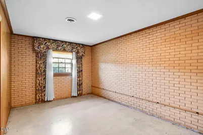 200 Edgewater Drive, Broadway, NC 27505 - Photo 33