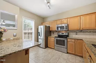 5408 Bayside Ct, Raleigh, NC 27613 - Photo 9