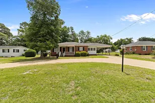 1922 N Berkeley Blvd, Goldsboro, NC 27534 - Photo 1