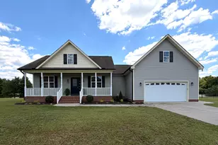 175 Watersedge Ln, Smithfield, NC 27577 - Photo 1