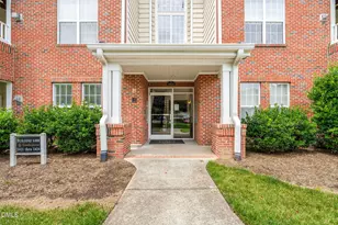 1423 Arborgate Cir, Chapel Hill, NC 27514 - Photo 7