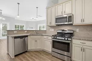 121 Cypress Hill Ln, Holly Springs, NC 27540 - Photo 19
